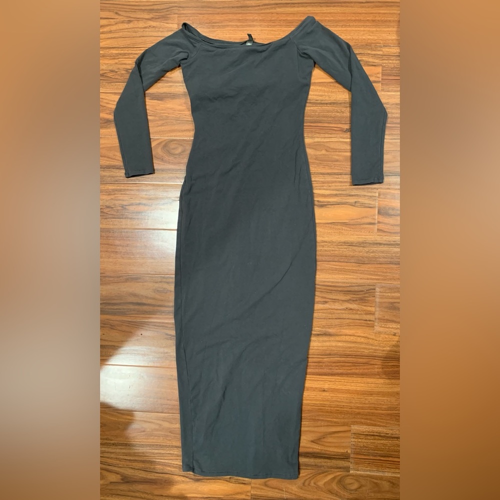 SKIMS Longsleeve Dress, RN158973 - WOMENS SIZE MEDIUM